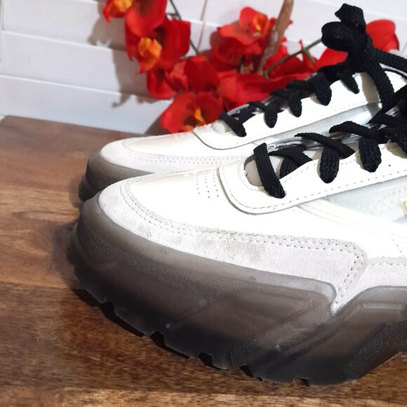 SOLD🟣🟣🟣🟣🟣🟣🟣🟣Platform Cardi B Reebok White Black Sneakers Sz 8 Women's - Picture 6 of 11